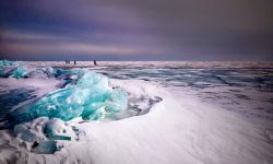 Quelle: https://www.pexels.com/photo/ice-blocks-on-ice-3695557/